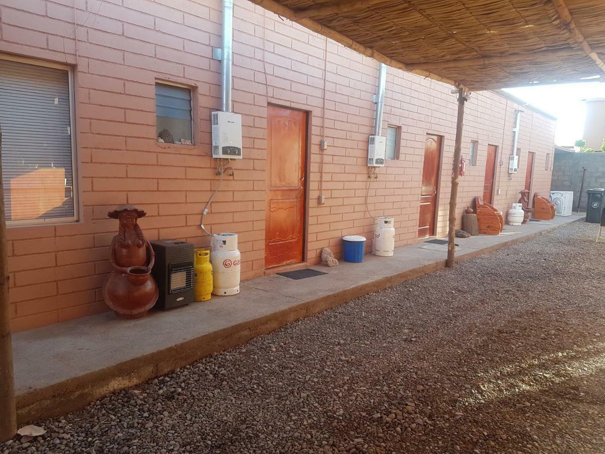 Hostal Nuevo Sol Y Viento Hostel San Pedro de Atacama Bagian luar foto